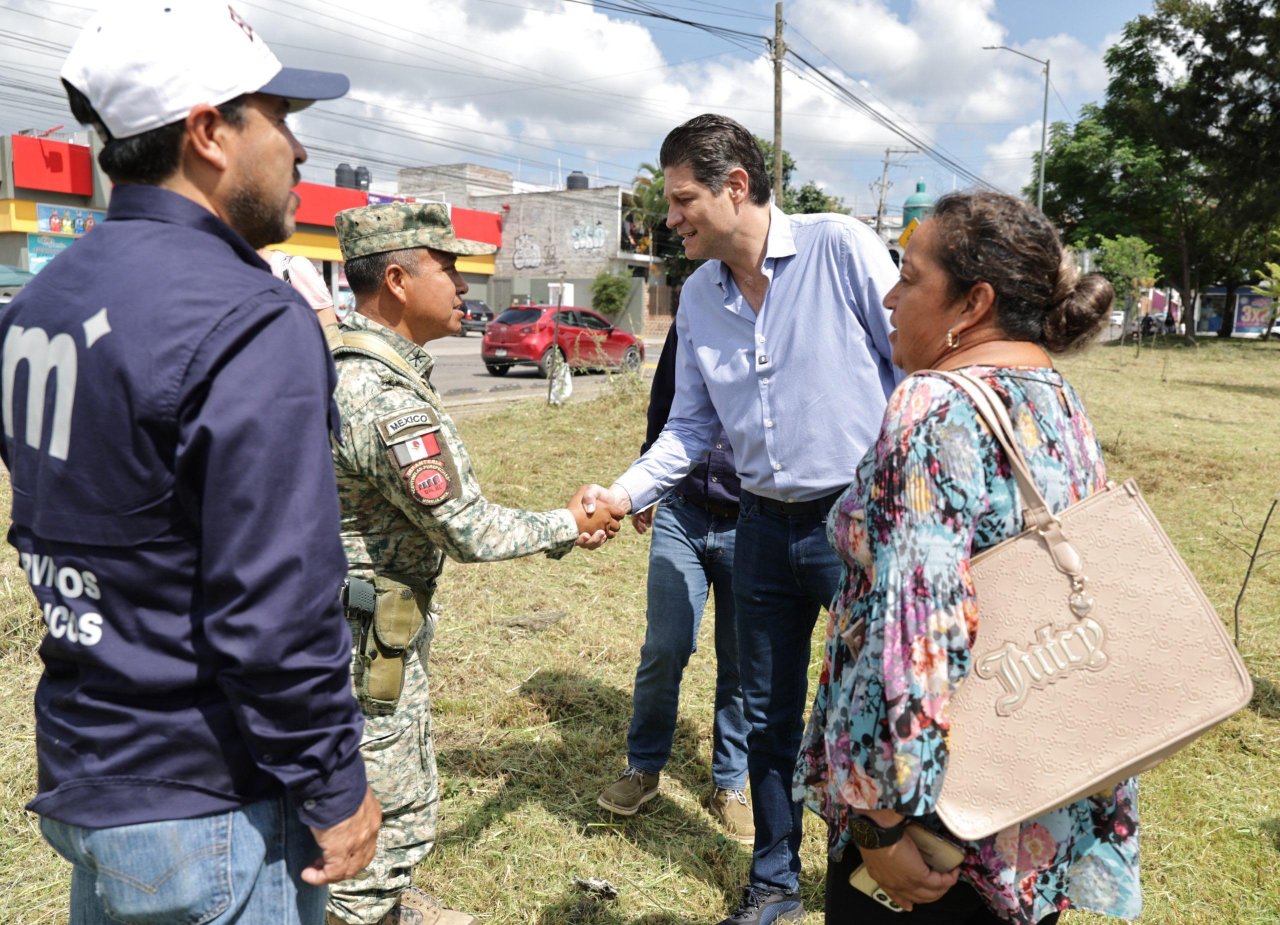 Encabeza Alfonso Martínez Jornada Integral #500 de limpieza y mantenimiento