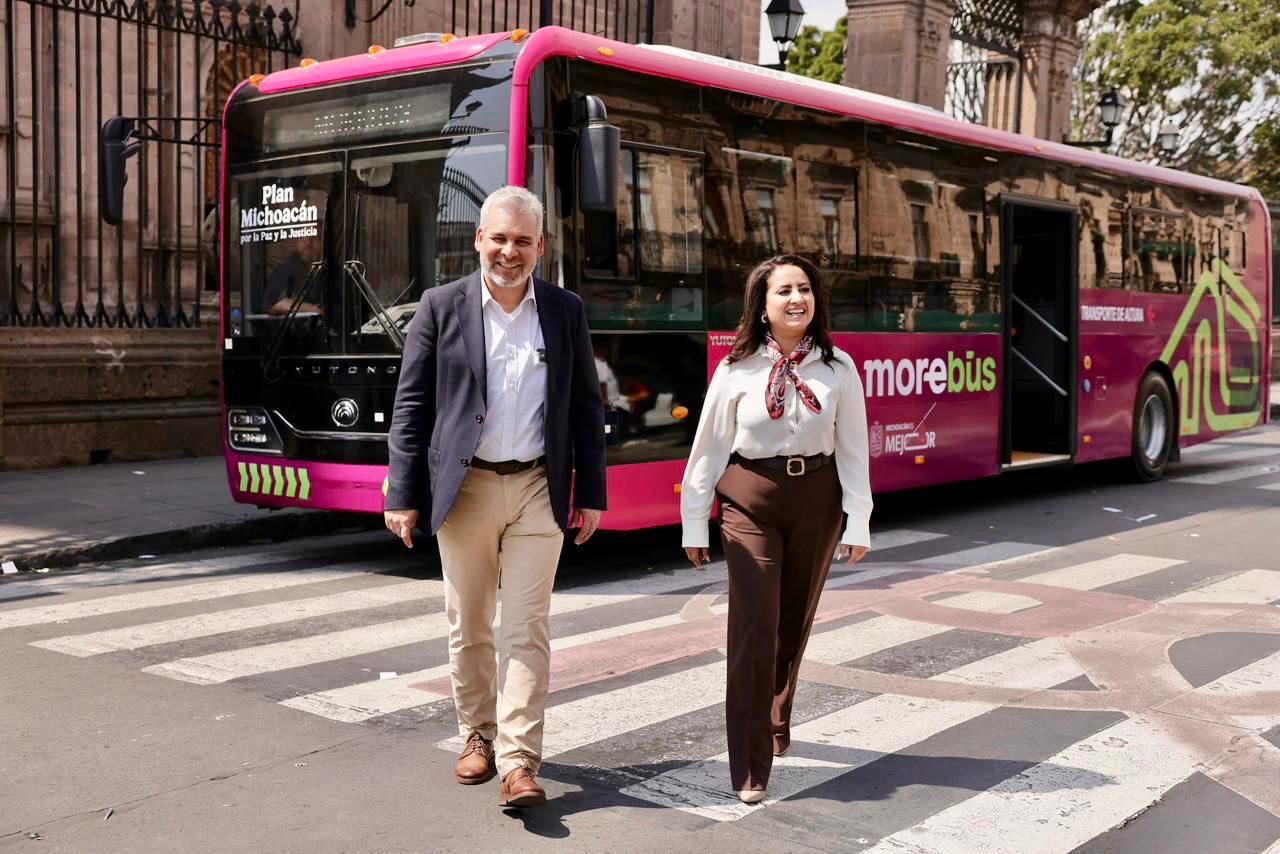 Bedolla presenta el Morebús, nuevo transporte que pone fin a más de 50 años de rezago en movilidad