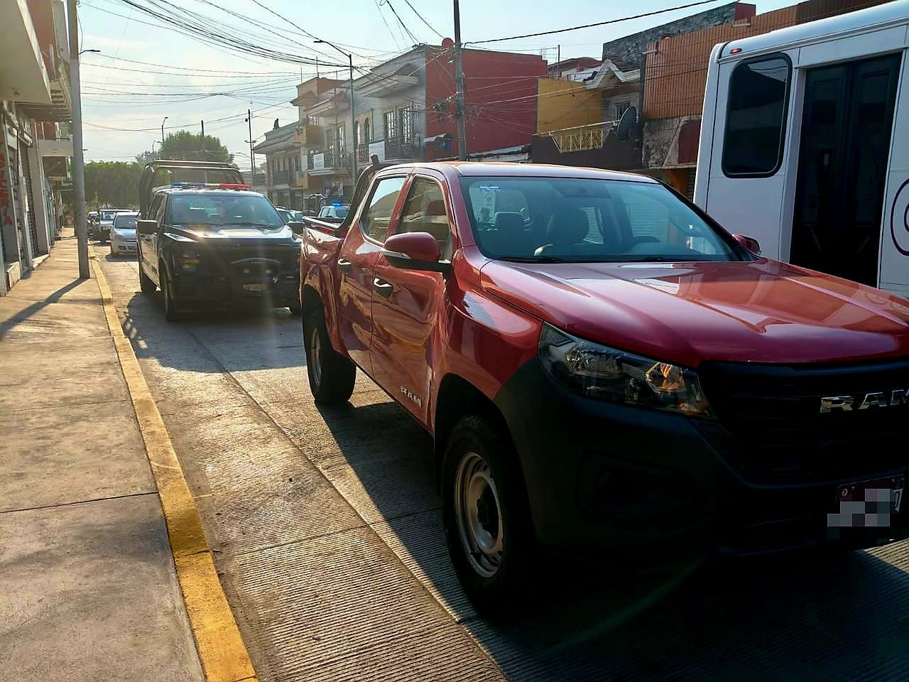 Autoridades recuperan camioneta robada con lujo de violencia en Uruapan