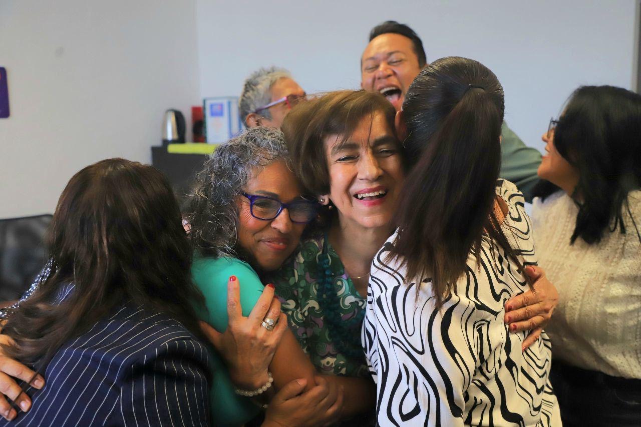 Reconoce Paola Delgadillo a nuestros adultos mayores 