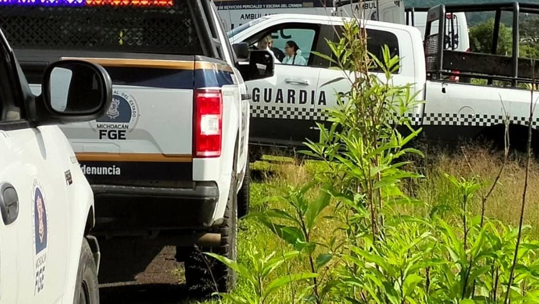Hallan a hombre asesinado y putrefacto dentro de una barranca en la región de Charo