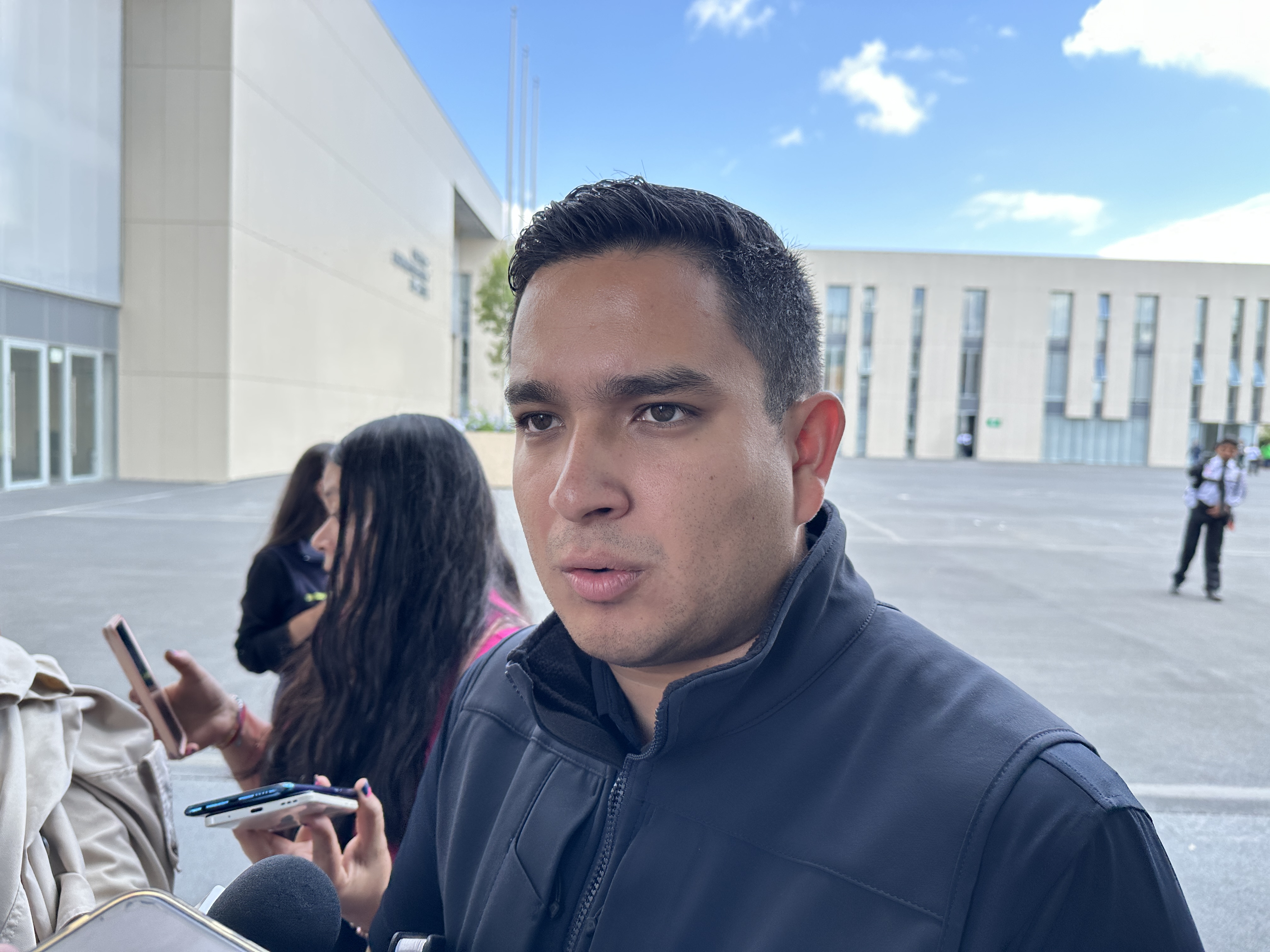 En el juego del gato y el ratón se han convertido los arrancones de autos y motos en Altozano, Tres Marías, Ciudad Salud y Tres Puentes aseguró, Pablo Alarcón