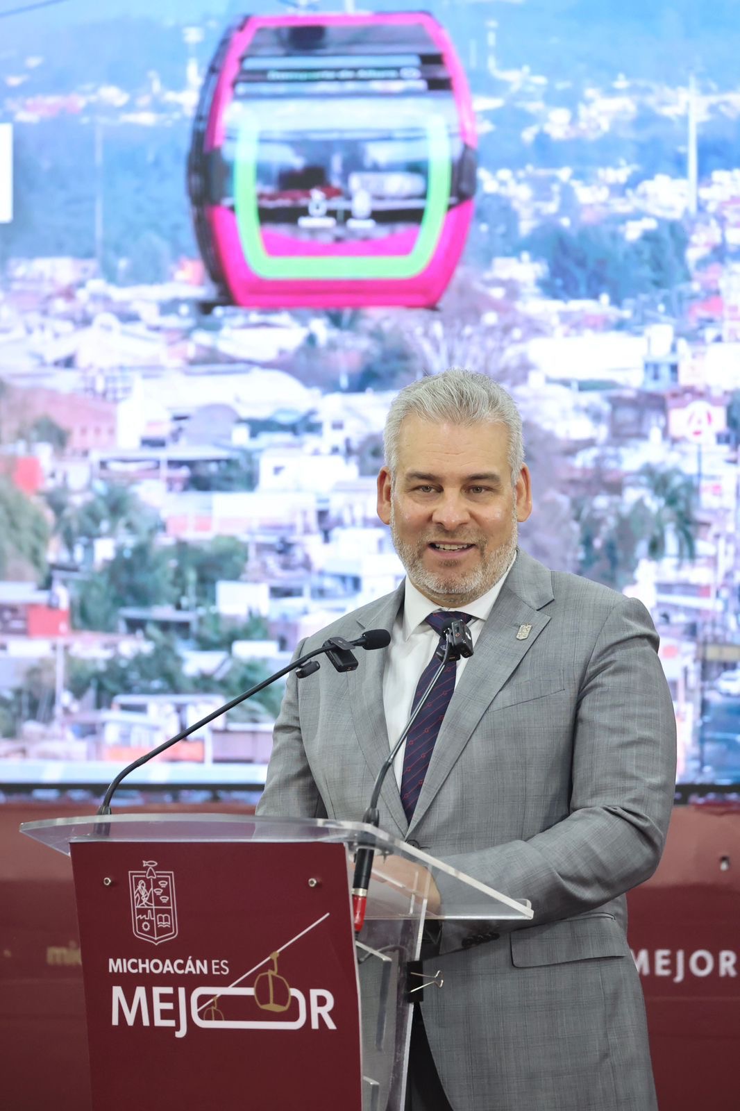 Tarjeta de teleféricos será compatible con cablebús de CDMX: Bedolla