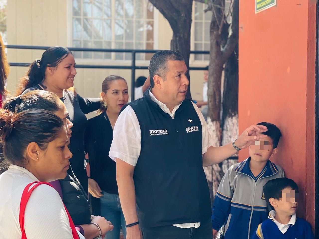 Regreso a clases con menos distractores: Barragán promueve ley de uso responsable de celulares en escuelas
