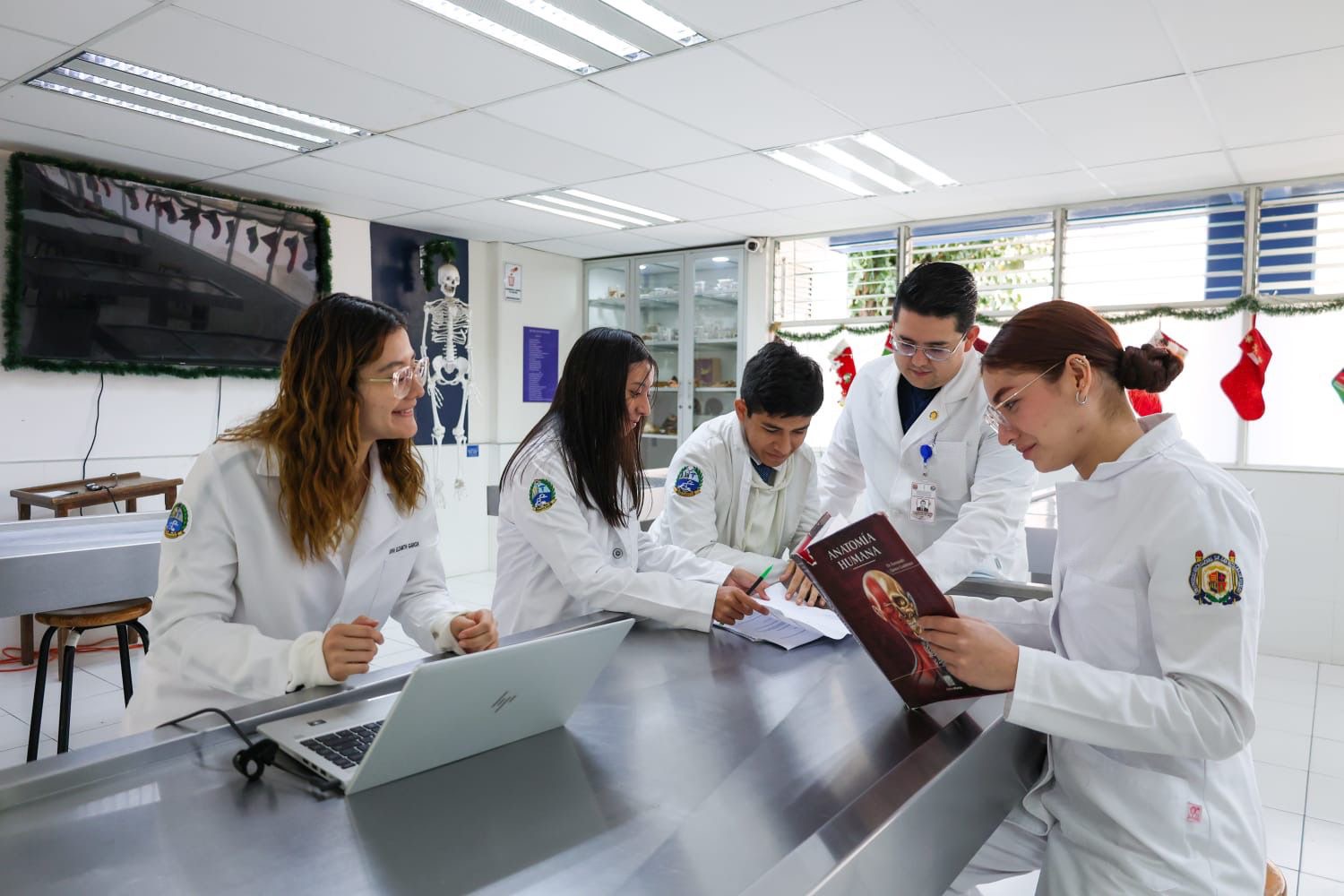 UMSNH REFUERZA ACOMPAÑAMIENTO INTEGRAL AL ESTUDIANTADO; SE APROBÓ EL REGLAMENTO DEL PROGRAMA INSTITUCIONAL DE TUTORÍAS