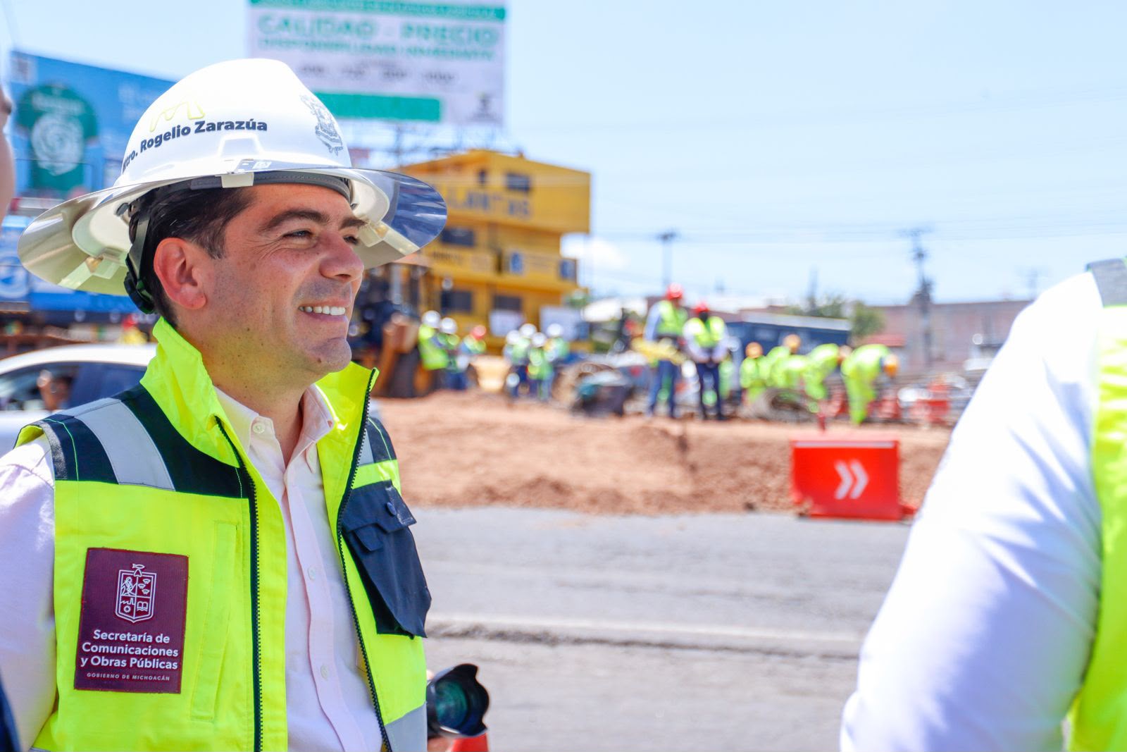 Transformamos distribuidores viales de Morelia en parques y espacios de convivencia: Rogelio Zarazúa
