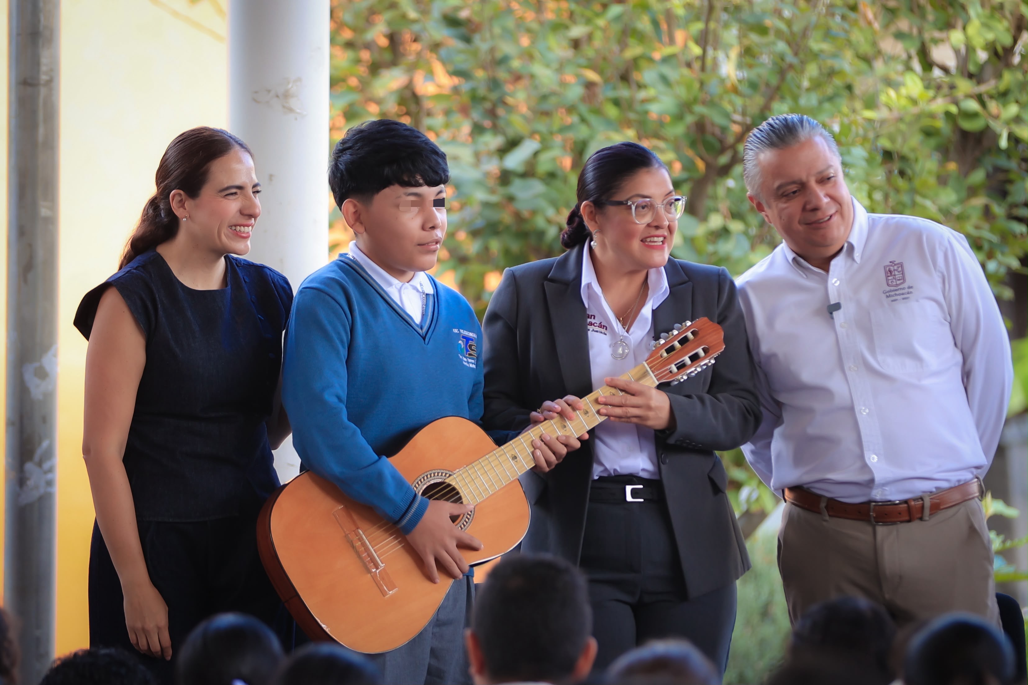 Guitarras de Paracho llegan a jóvenes de Morelia para fortalecer su talento y construir entornos de paz: Giulianna Bugarini